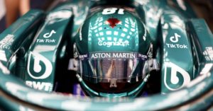 tiktok-partenariat-pilote-f1-course-voiture-bleue