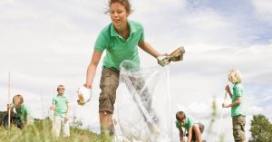 femme-déchet-développement-durable-écologie