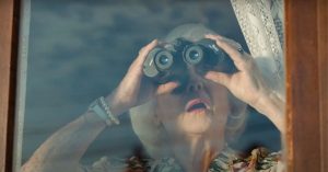 vieille-dame-maison-surveillance-vacances-pub-orange-marcel