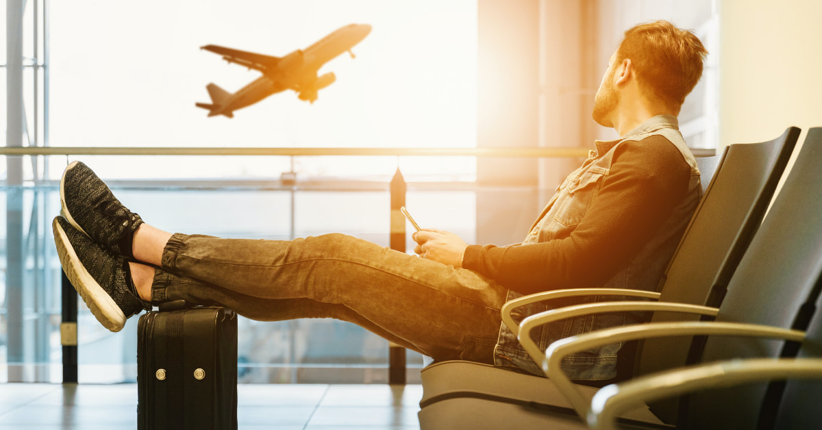 aeroport-avion-homme-valise-carriere-international